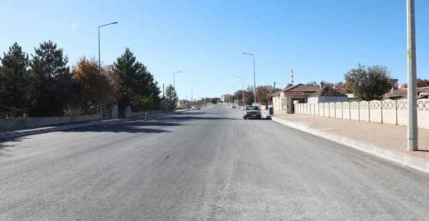 Ankara Caddesi’nin sıcak asfaltı da tamam