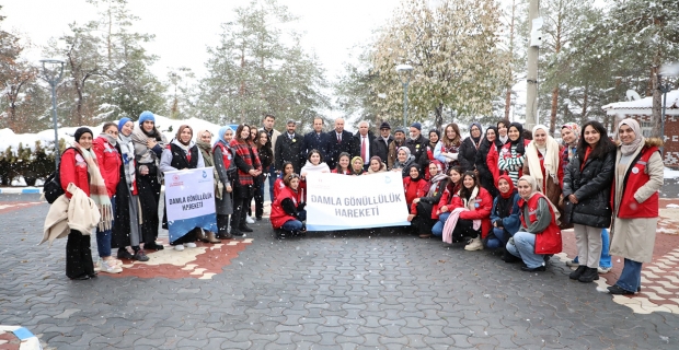 Gönüllü gençler Alaca’da sosyal dayanışma için bir arada