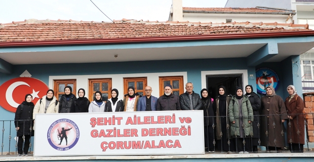 Kız İmam Hatip’ten anlamlı ziyaret