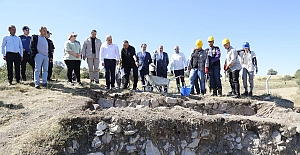 Vali Dağlı, Kalehisar kazı alanında incelemelerde bulundu