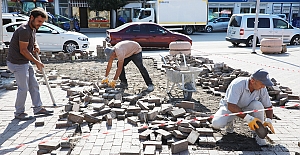 Cumhuriyet Meydanı’nda çöken kısımlar tamir edildi