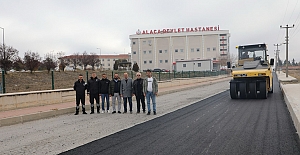 Alaca Devlet Hastanesi’nin yolları yenilendi